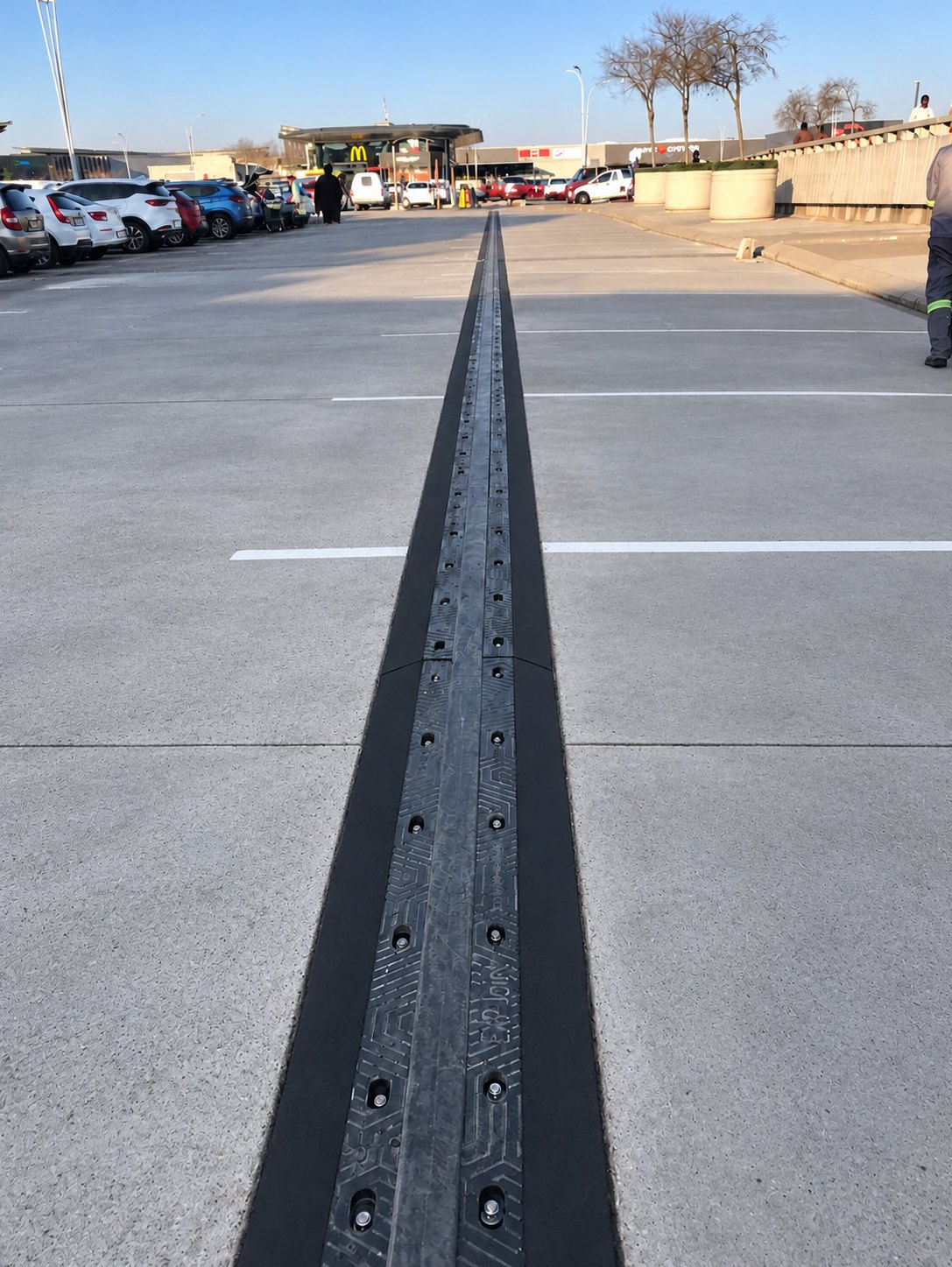 EXP J1 expansion joint installed